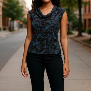 (E-131) short sleeves womens top size M floral‎ blue color